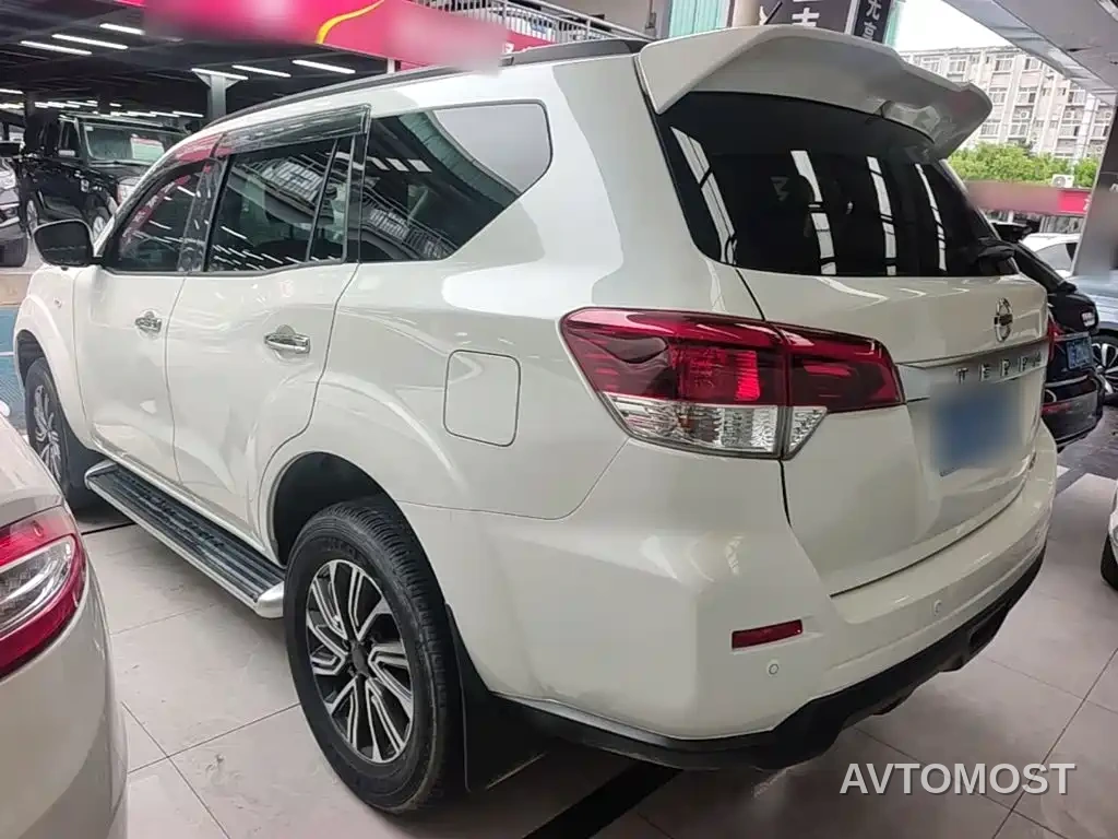 Nissan Terra 2020 2.5L XL Upper Automatic 2WD Luxury Edition — фото 4