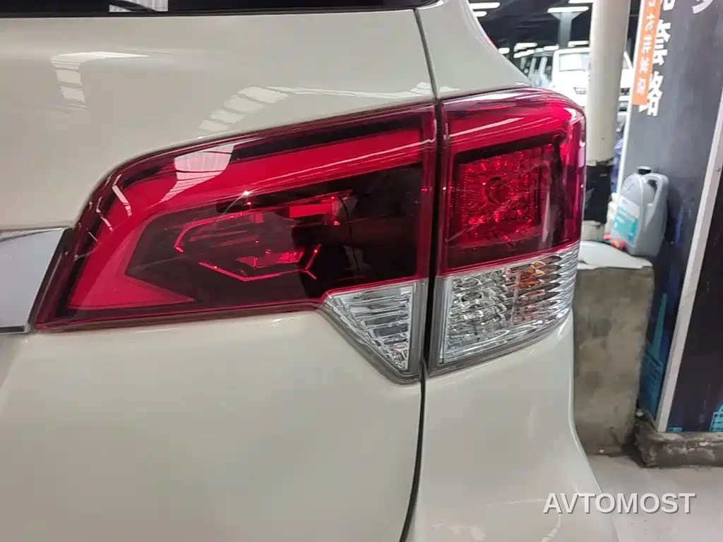 Nissan Terra 2020 2.5L XL Upper Automatic 2WD Luxury Edition — фото 7