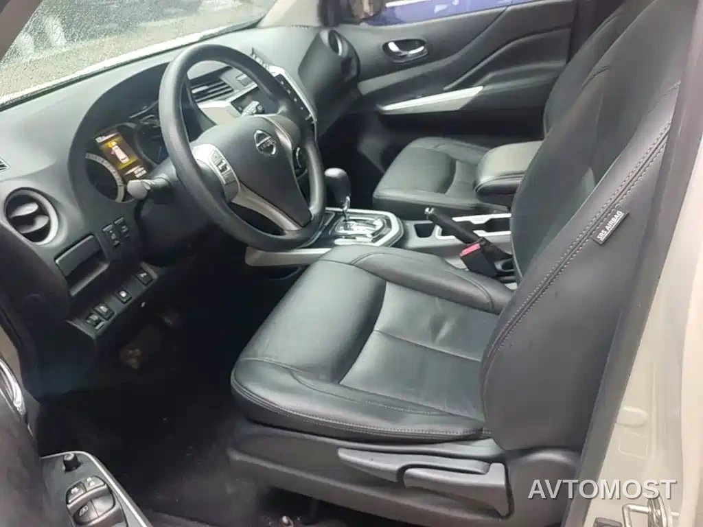Nissan Terra 2020 2.5L XL Upper Automatic 2WD Luxury Edition — фото 12
