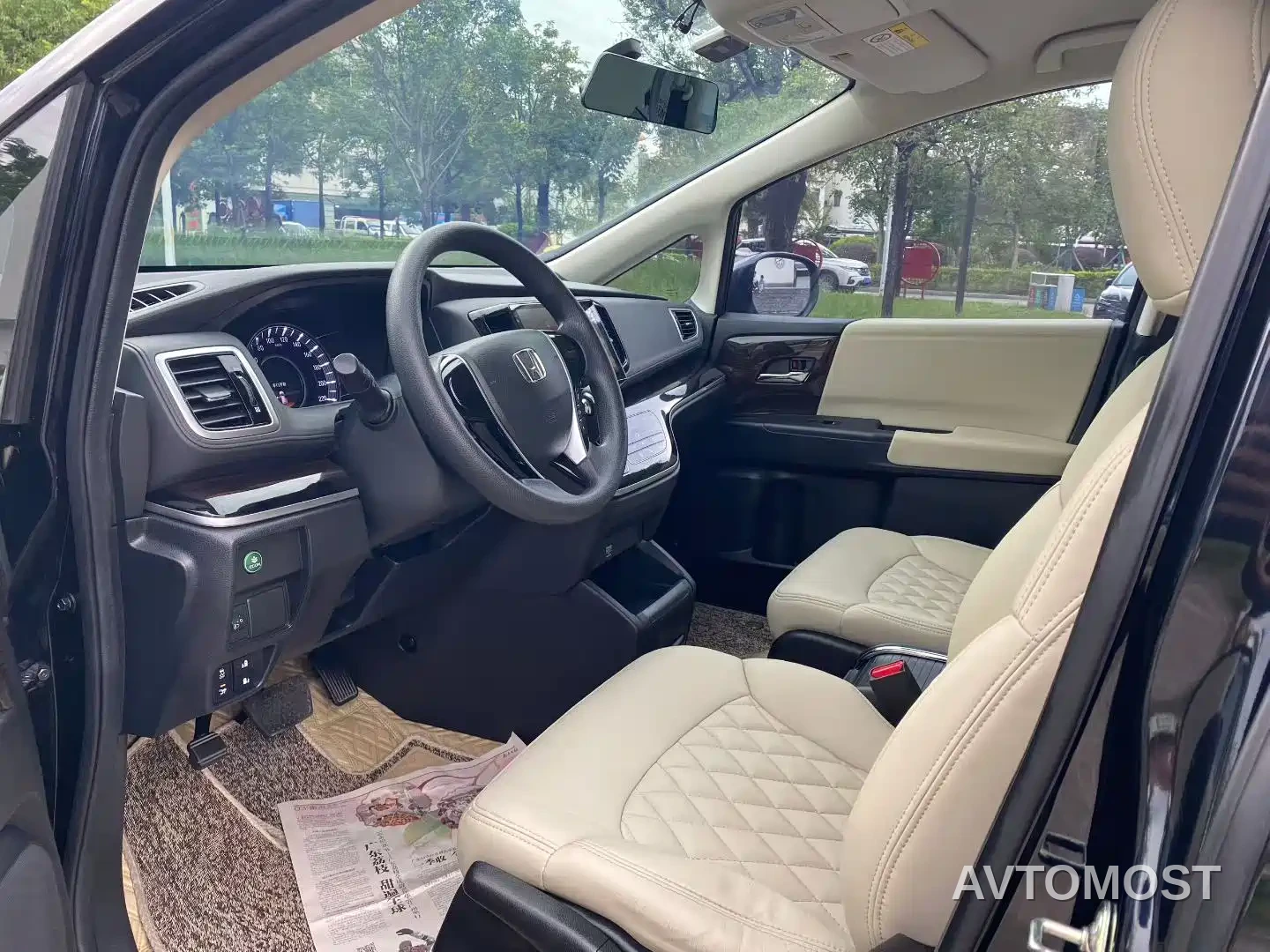 Honda Odyssey 2021 2.0L Sharp Comfort Edition — фото 7