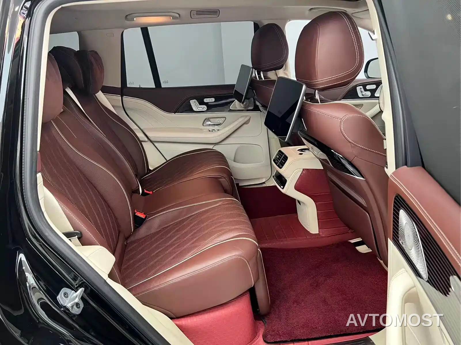 Mercedes-Benz Maybach GLS 2024 GLS 480 4MATIC — фото 5