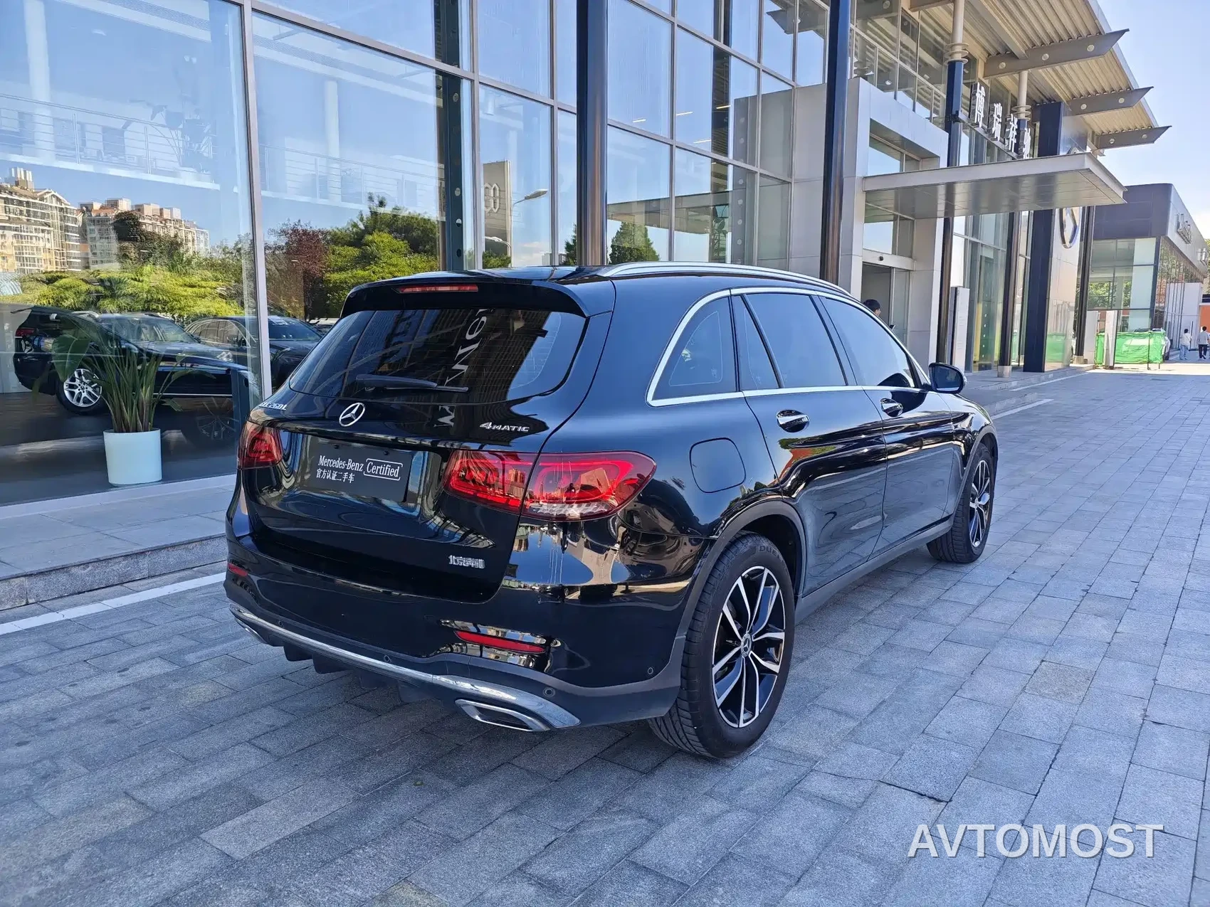 Mercedes-Benz GLC 2022 Model GLC 260 L 4MATIC Luxury Edition — фото 5