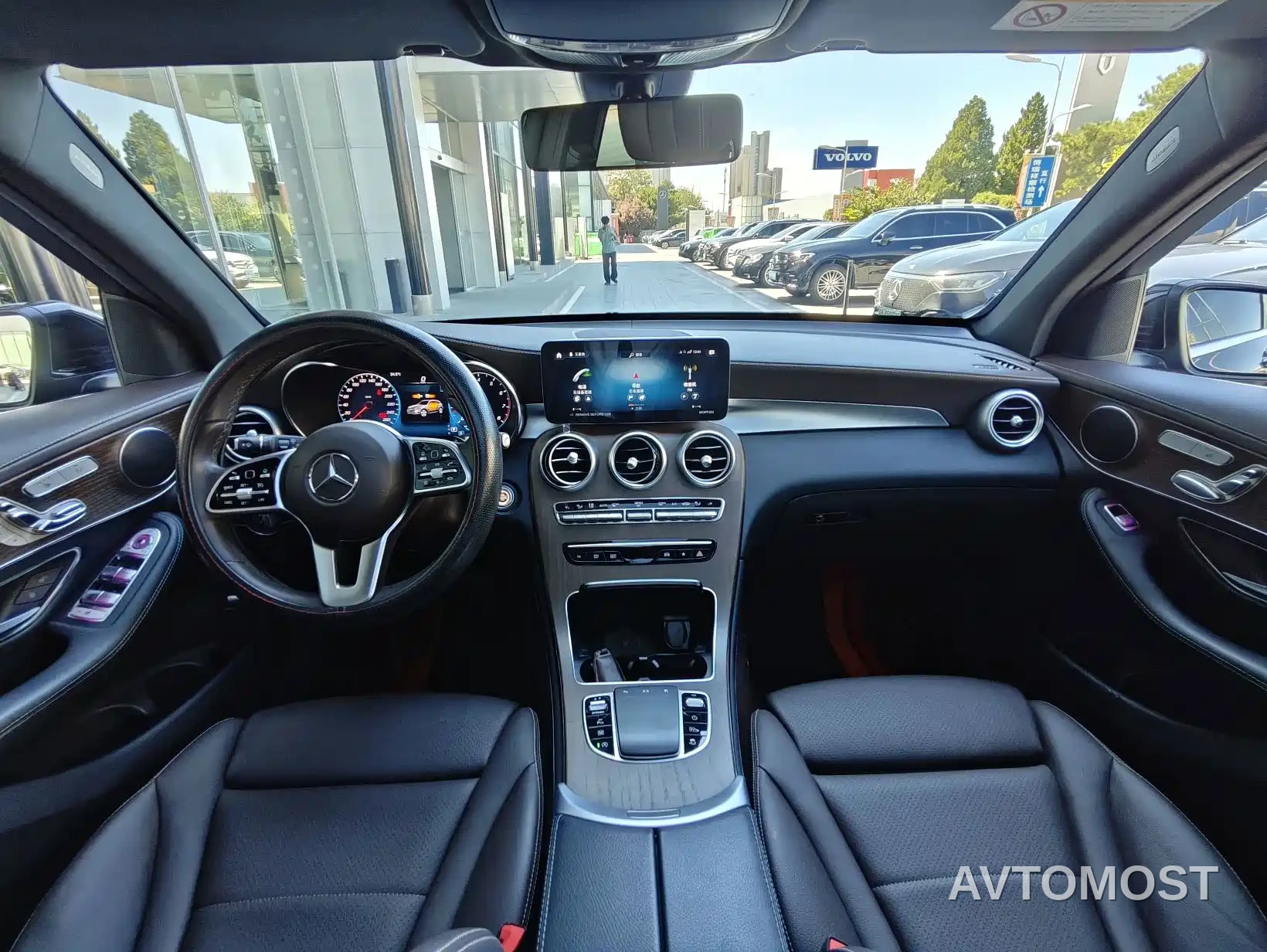 Mercedes-Benz GLC 2022 Model GLC 260 L 4MATIC Luxury Edition — фото 7