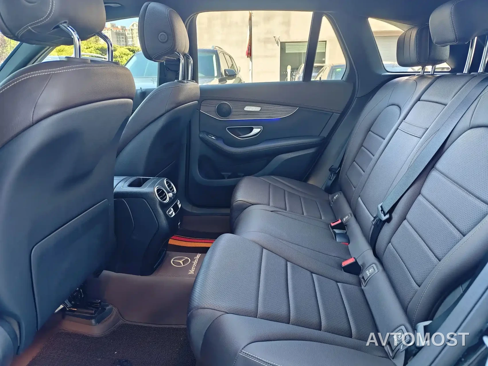 Mercedes-Benz GLC 2022 Model GLC 260 L 4MATIC Luxury Edition — фото 8