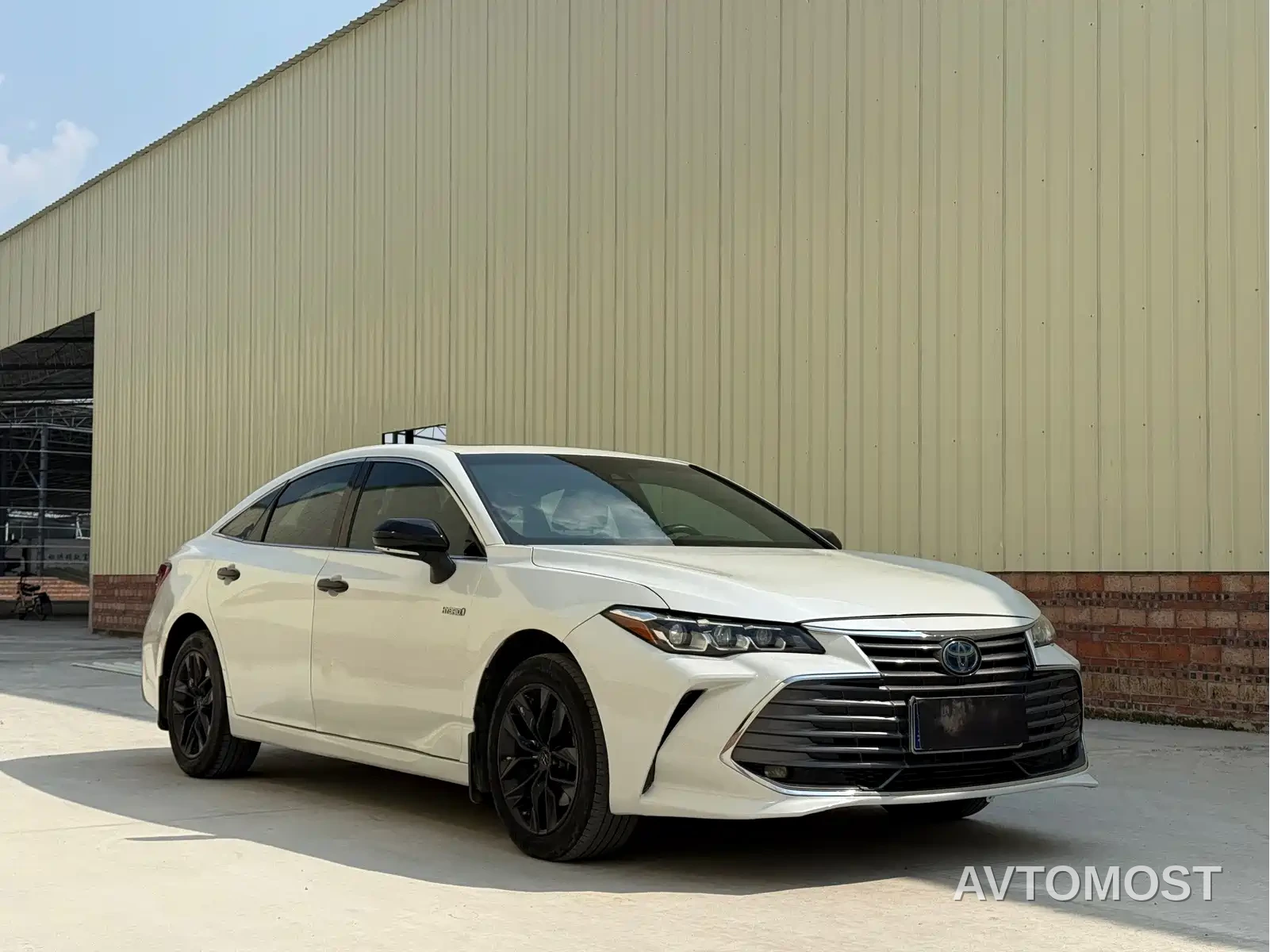 Toyota Avalon 2019 Hybrid 2.5L Luxury Edition China VI — фото 3