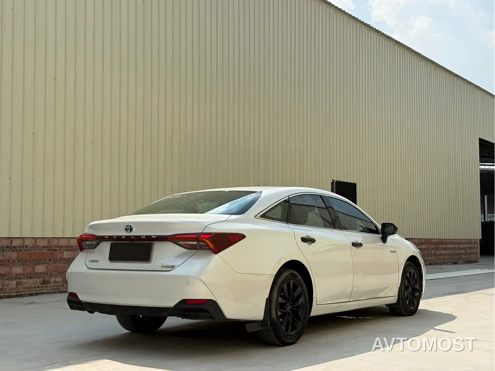 Toyota Avalon 2019 Hybrid 2.5L Luxury Edition China VI — фото 6