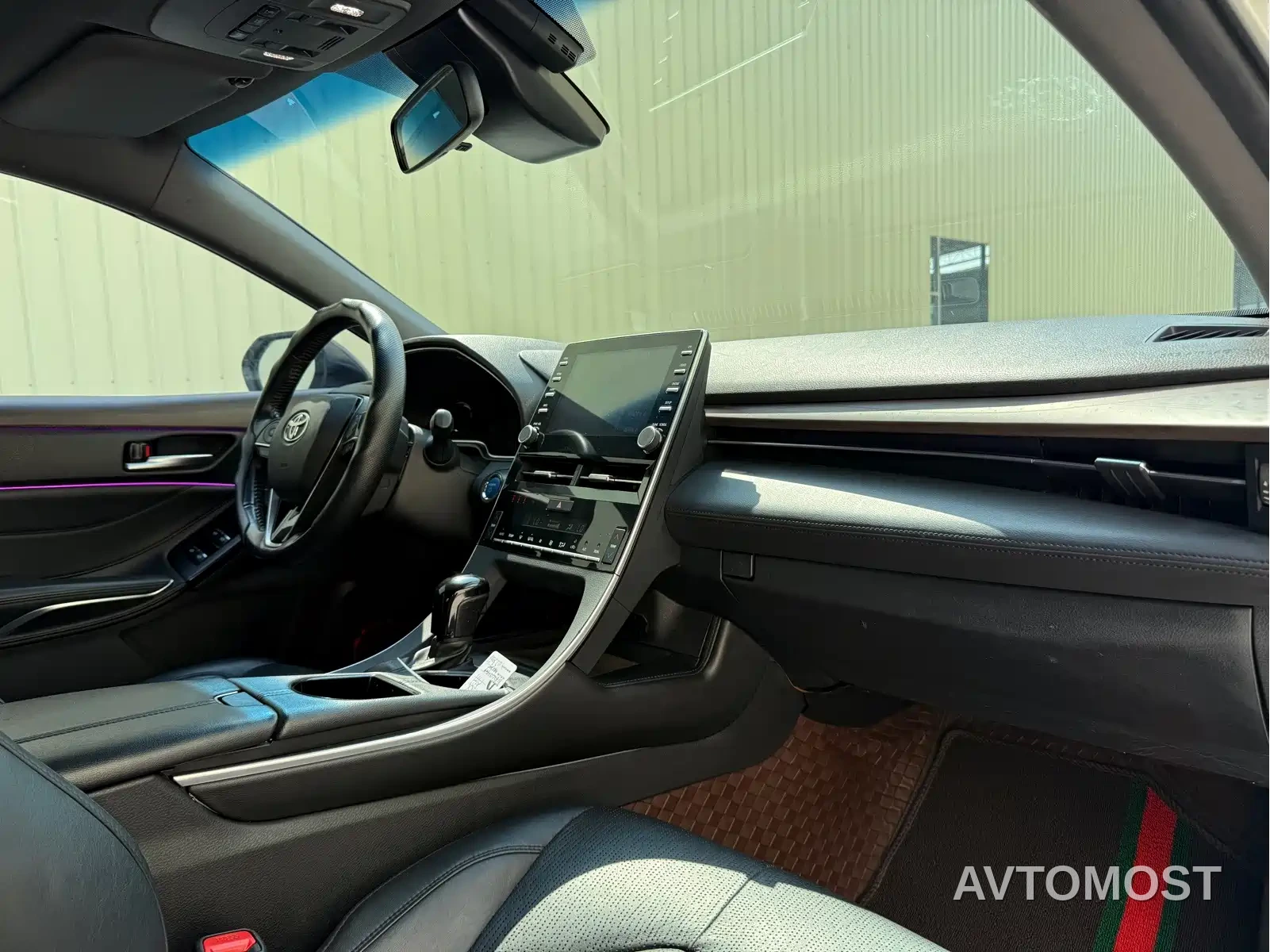 Toyota Avalon 2019 Hybrid 2.5L Luxury Edition China VI — фото 21