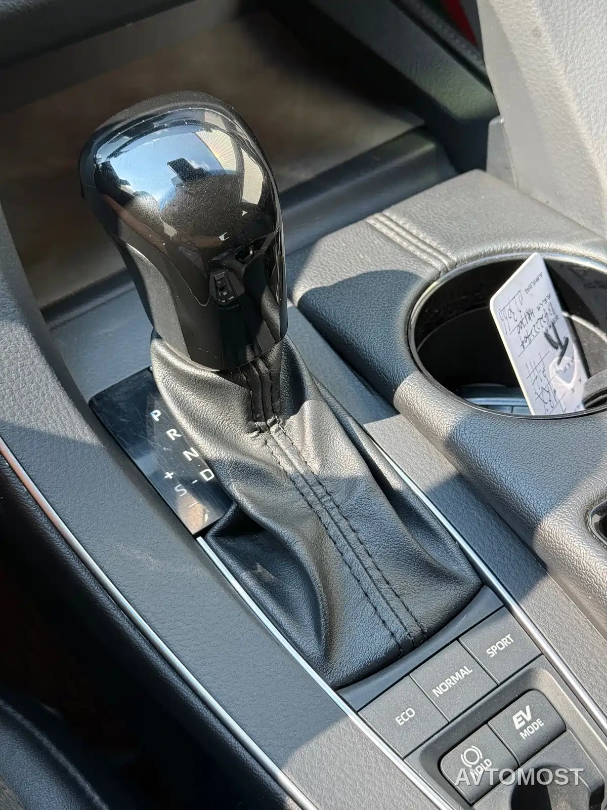 Toyota Avalon 2019 Hybrid 2.5L Luxury Edition China VI — фото 30