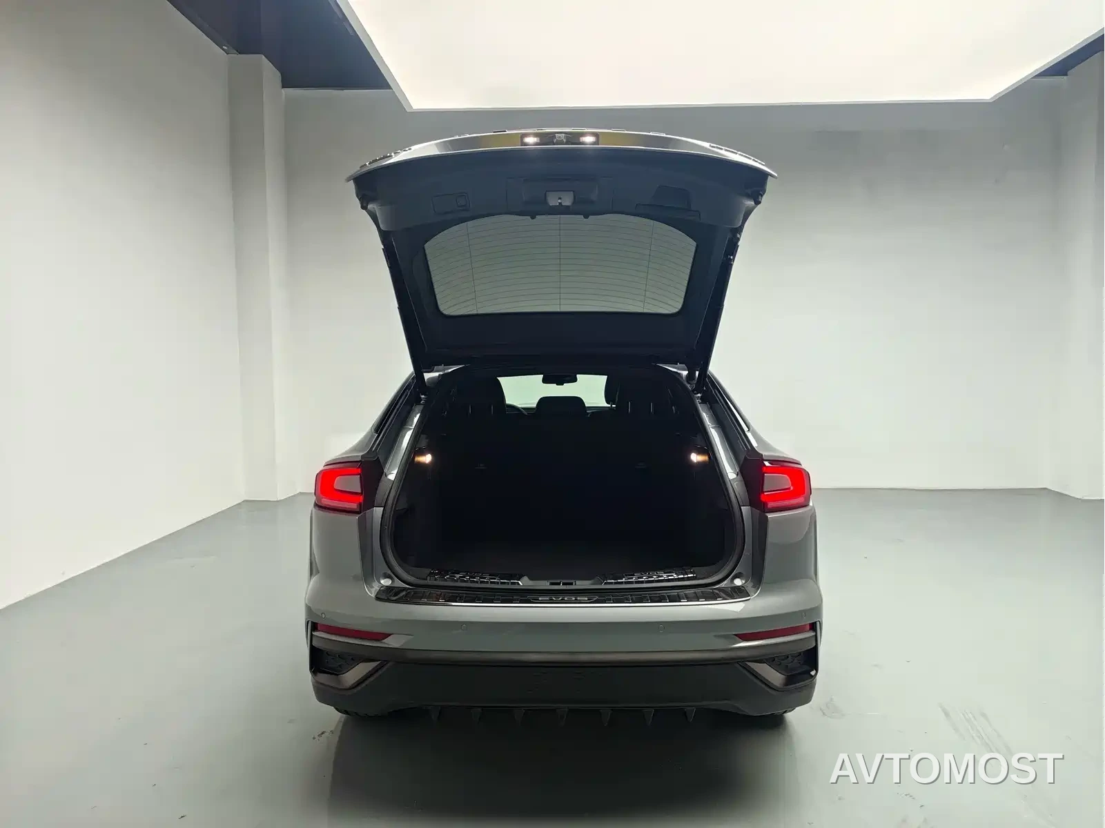 Ford Mondeo 2024 2.0T E-Hybrid Sport Edition — фото 7