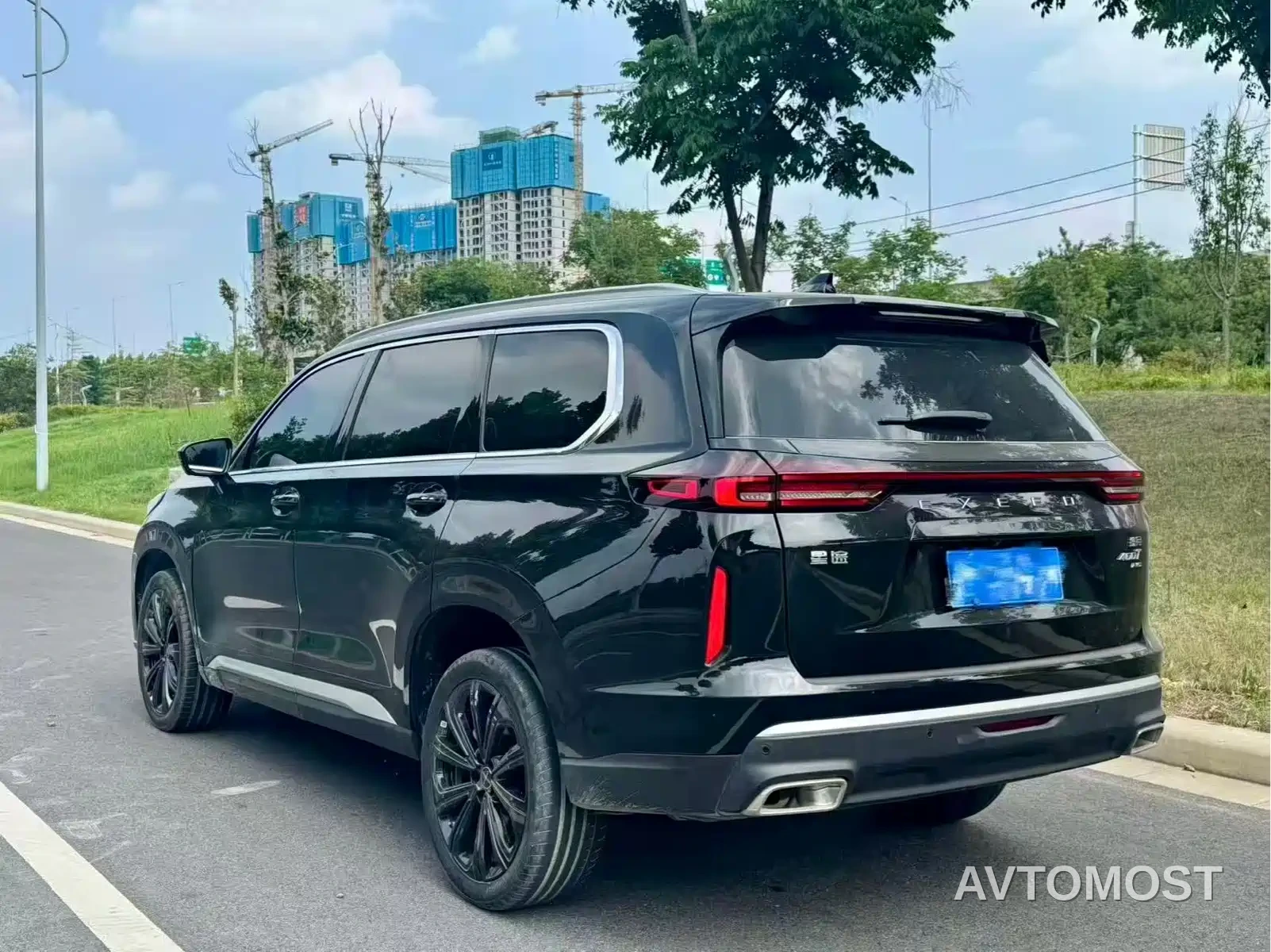 Exeed Landmark 2025 400T 4WD Starlight Edition 7-Seater — фото 9