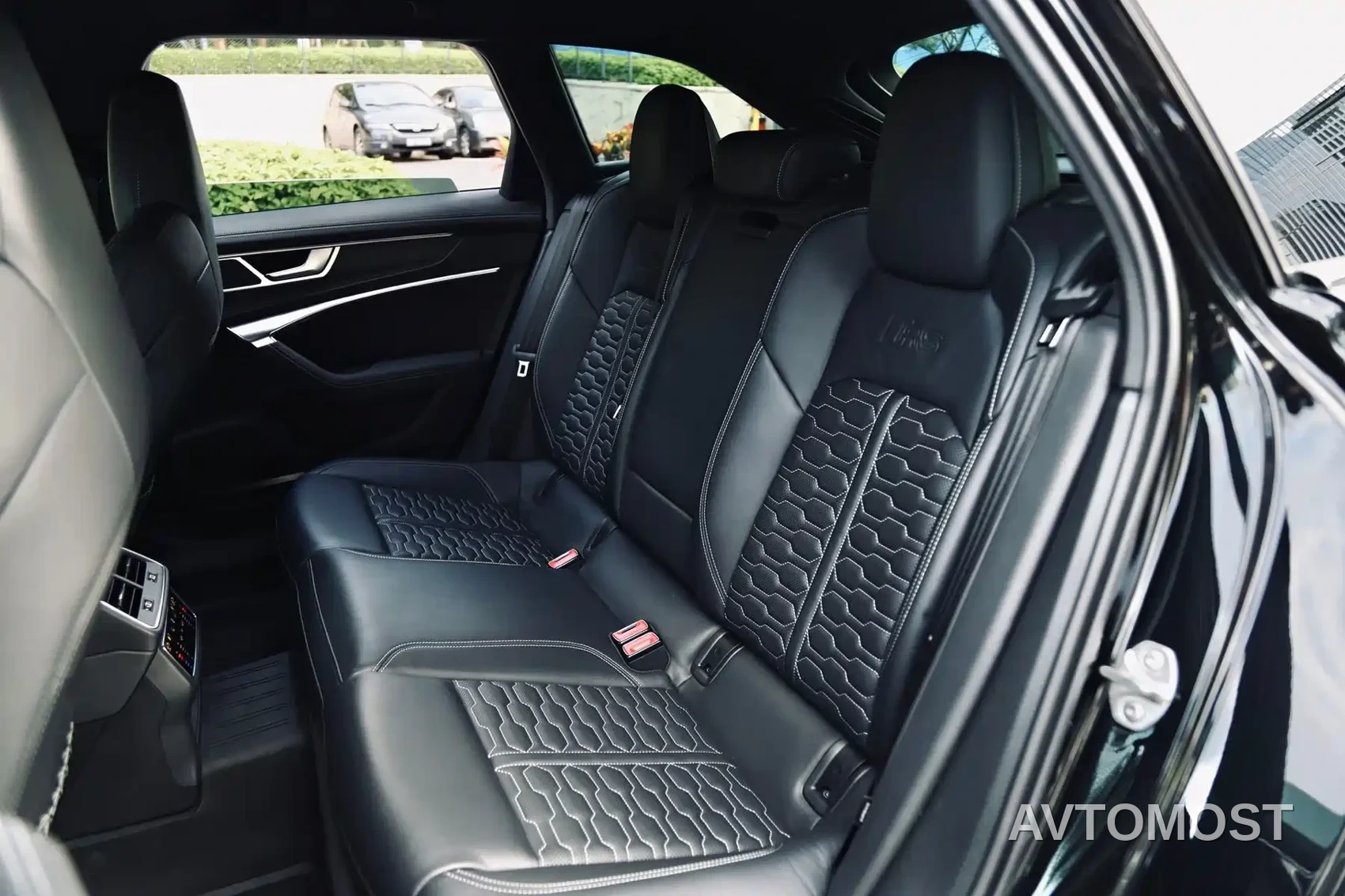 Audi RS 6 2022 RS 6 4.0T Avant — фото 5