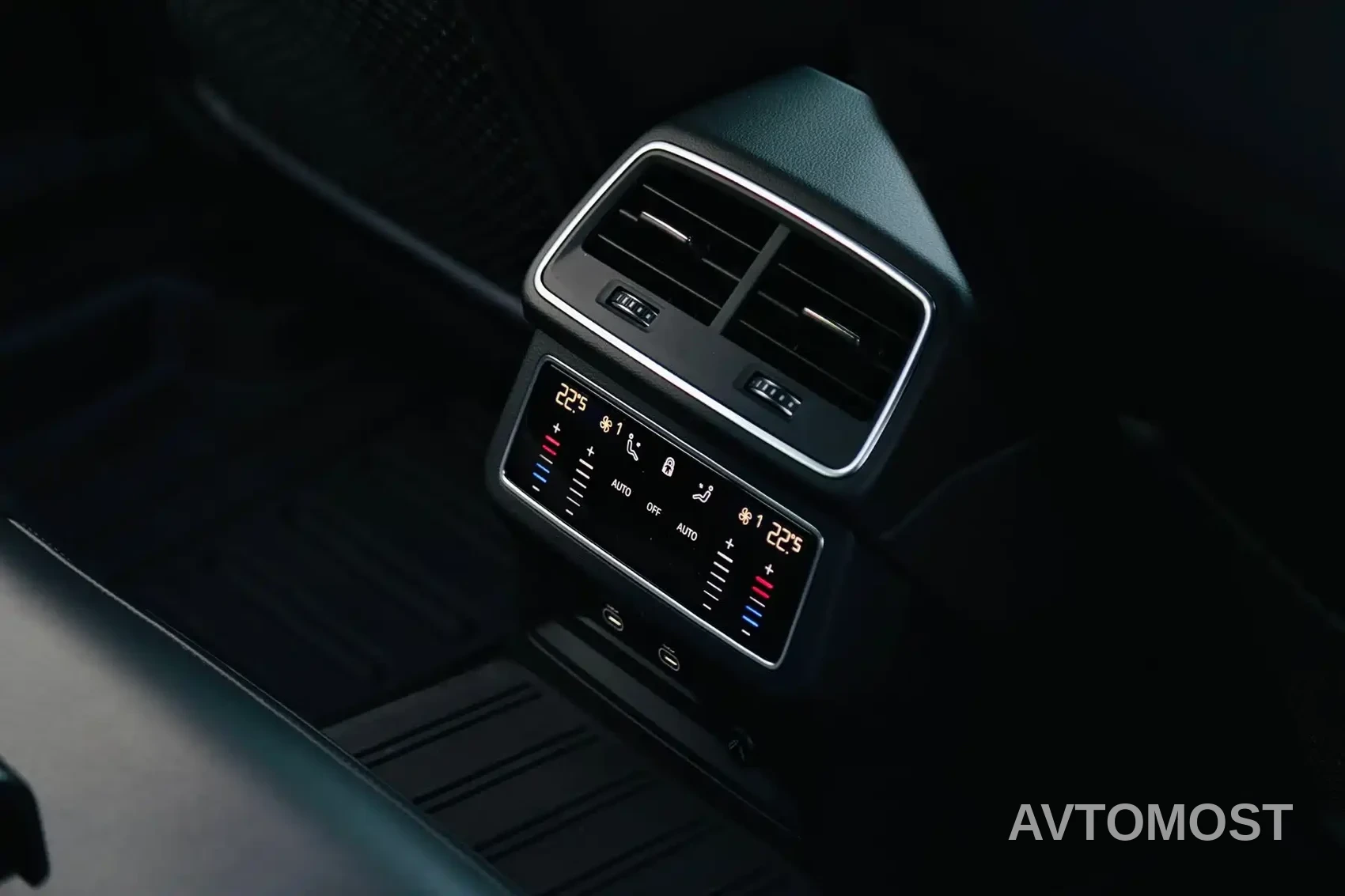 Audi RS 6 2022 RS 6 4.0T Avant — фото 10