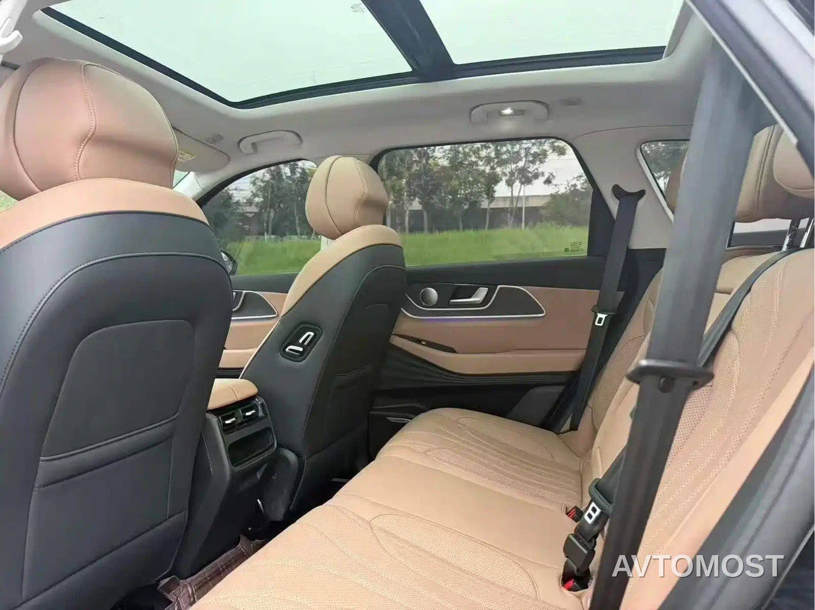 Chery Tiggo 8L 2024 Model 2.0T 2WD Luxury 5-Seater — фото 5