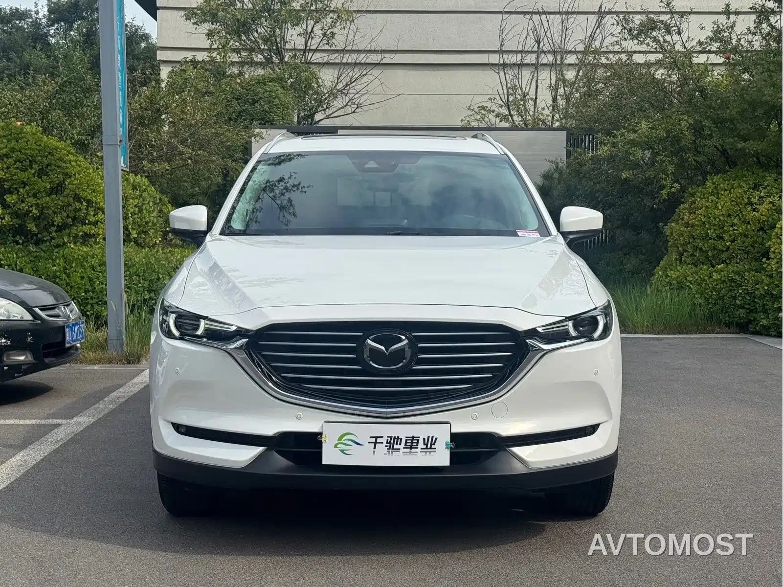 Mazda CX-8 2019 2.5L AWD Premium Model — фото 2