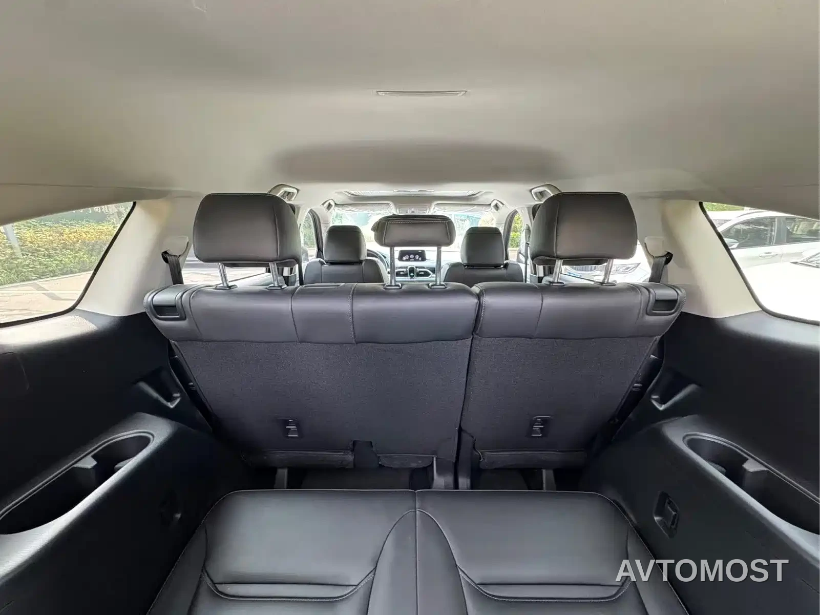 Mazda CX-8 2019 2.5L AWD Premium Model — фото 13