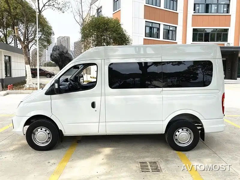 SAIC Maxus Xintu V80 2021 2.0T AMT Classic Aoyuntong Short Wheelbase Medium Roof 5/6 Seater — фото 3