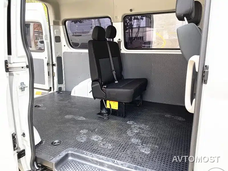 SAIC Maxus Xintu V80 2021 2.0T AMT Classic Aoyuntong Short Wheelbase Medium Roof 5/6 Seater — фото 12