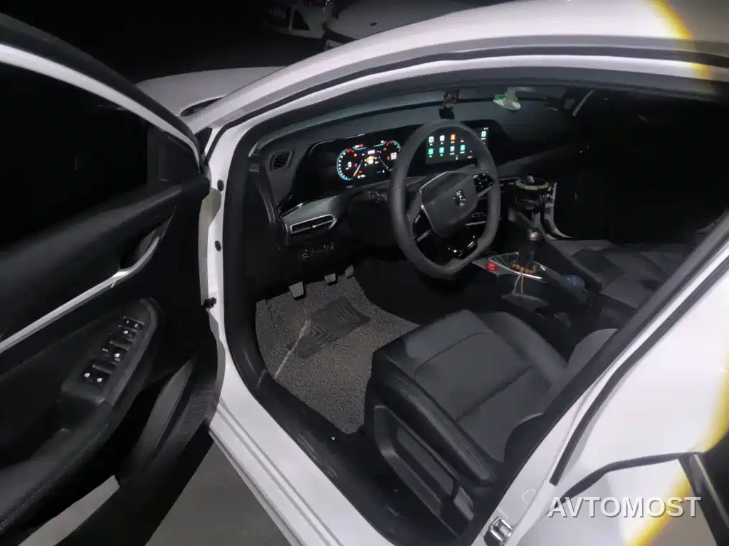 Changan Eado 2022 PLUS 1.6L GDI Manual Luxury — фото 12