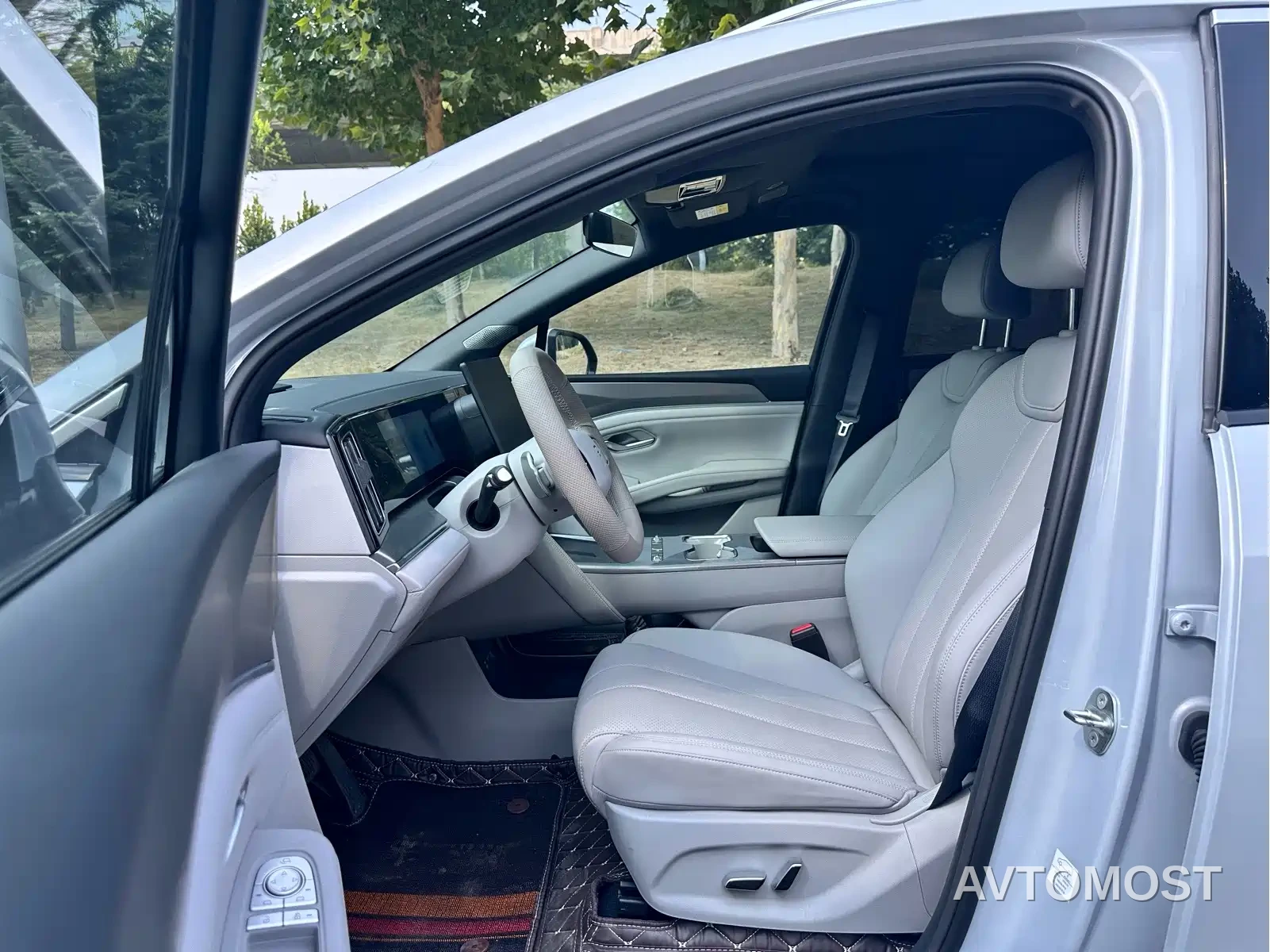 BYD Song Ultra 2026 Model Pure Electric 270kW — фото 4