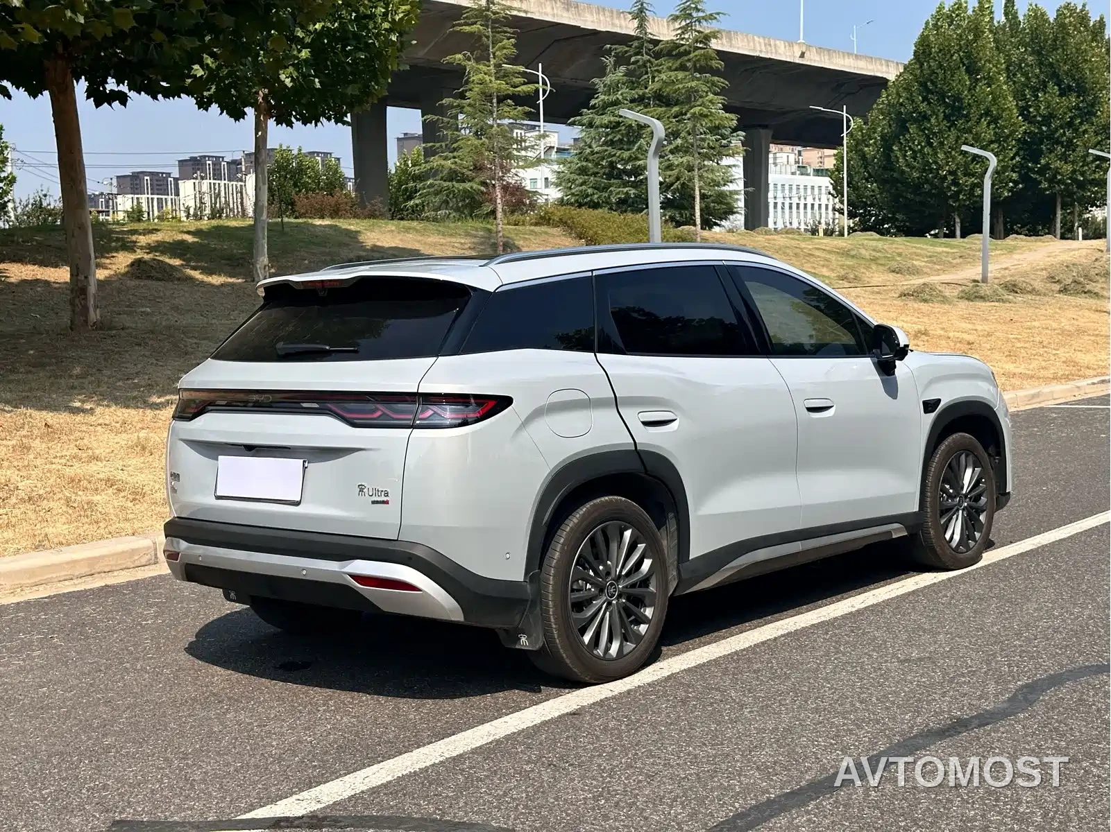 BYD Song Ultra 2026 Model Pure Electric 270kW — фото 9