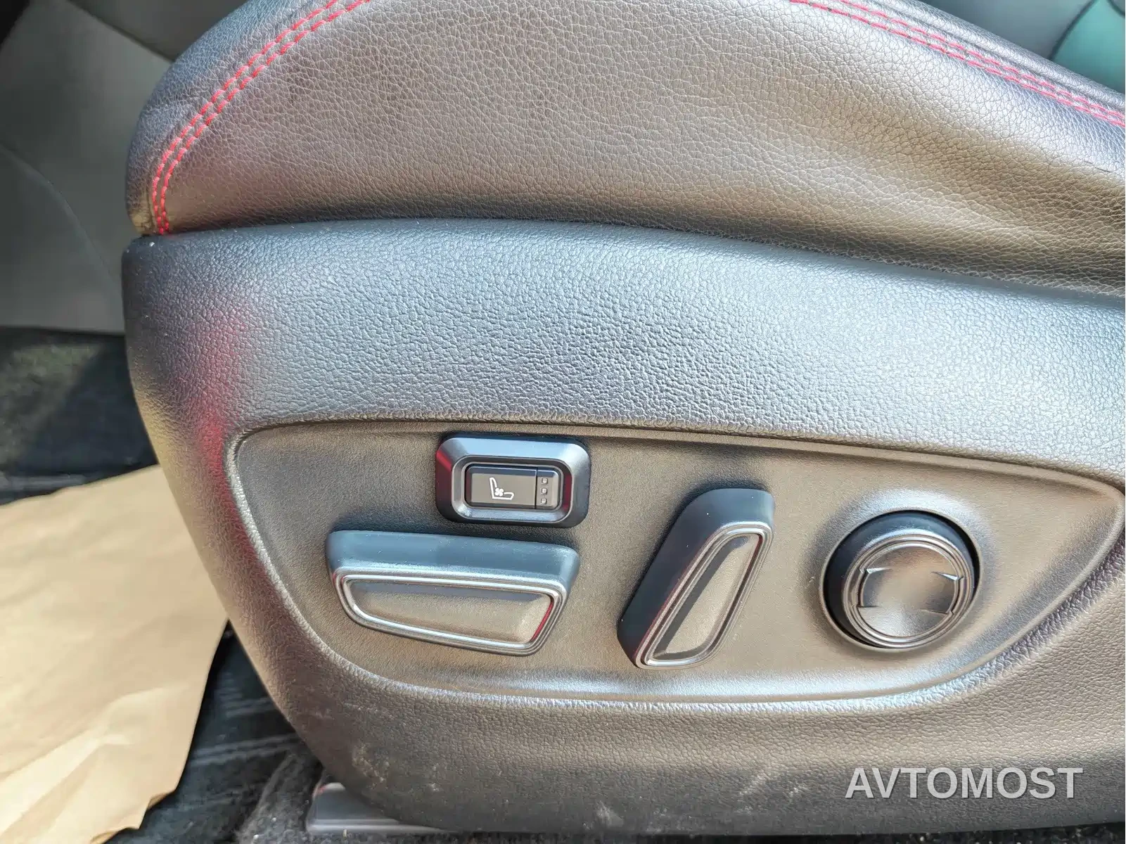 Toyota RAV4 Rongfang Dual Engine E+ 2021 2.5L 4WD Flagship Pro — фото 13