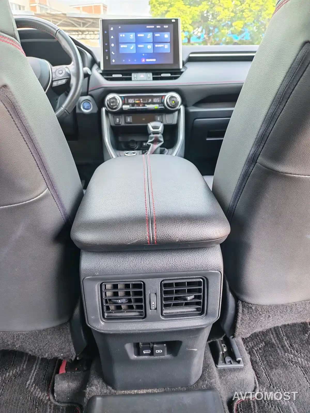 Toyota RAV4 Rongfang Dual Engine E+ 2021 2.5L 4WD Flagship Pro — фото 18