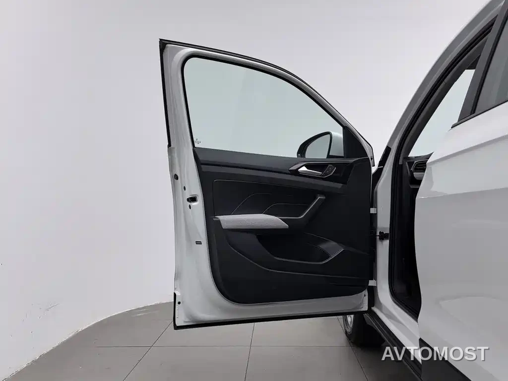 Volkswagen Tharu 2025 Model Rising Star 1.5L Advance Edition — фото 7
