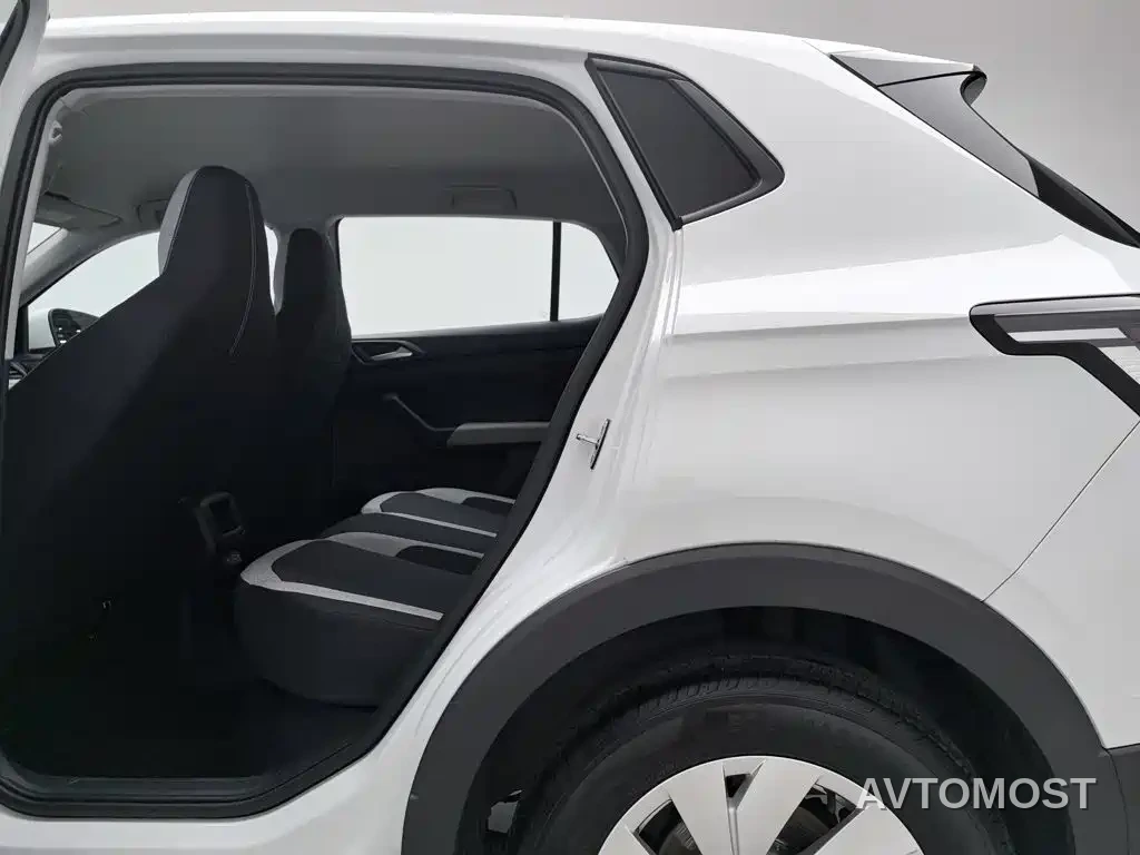 Volkswagen Tharu 2025 Model Rising Star 1.5L Advance Edition — фото 14