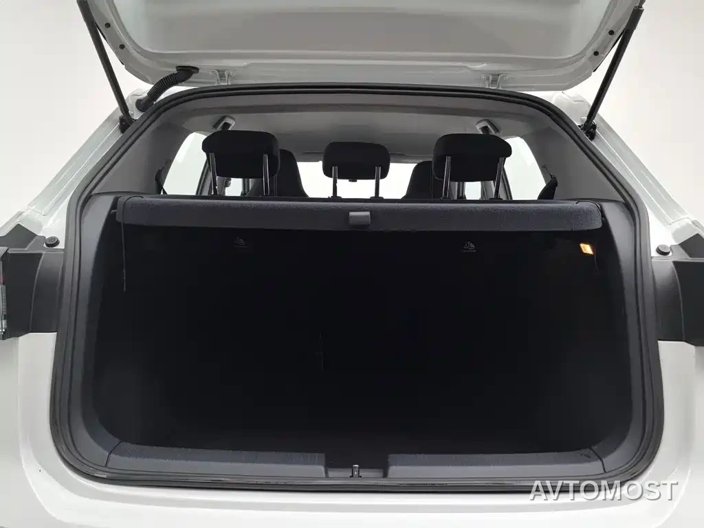 Volkswagen Tharu 2025 Model Rising Star 1.5L Advance Edition — фото 15