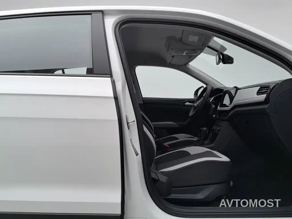 Volkswagen Tharu 2025 Model Rising Star 1.5L Advance Edition — фото 21