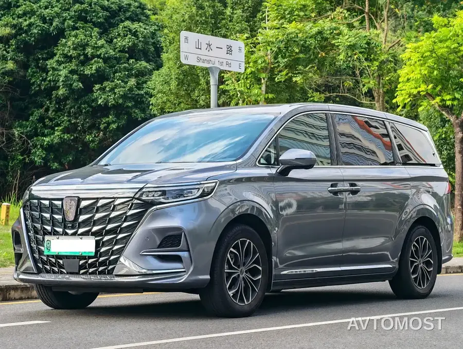 Roewe iMAX8 EV 2022 First Class Platinum Edition