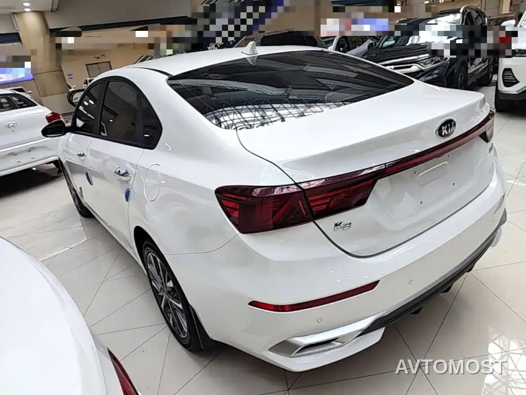 Kia K3 2021 1.5L CVT Youth Edition — фото 4
