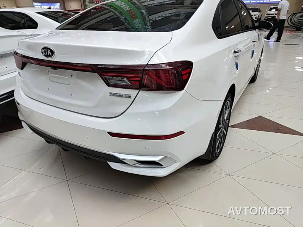 Kia K3 2021 1.5L CVT Youth Edition — фото 7