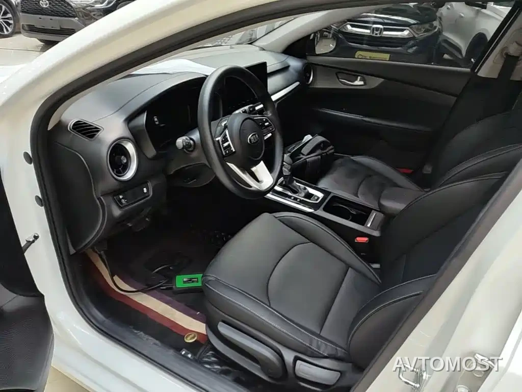 Kia K3 2021 1.5L CVT Youth Edition — фото 14