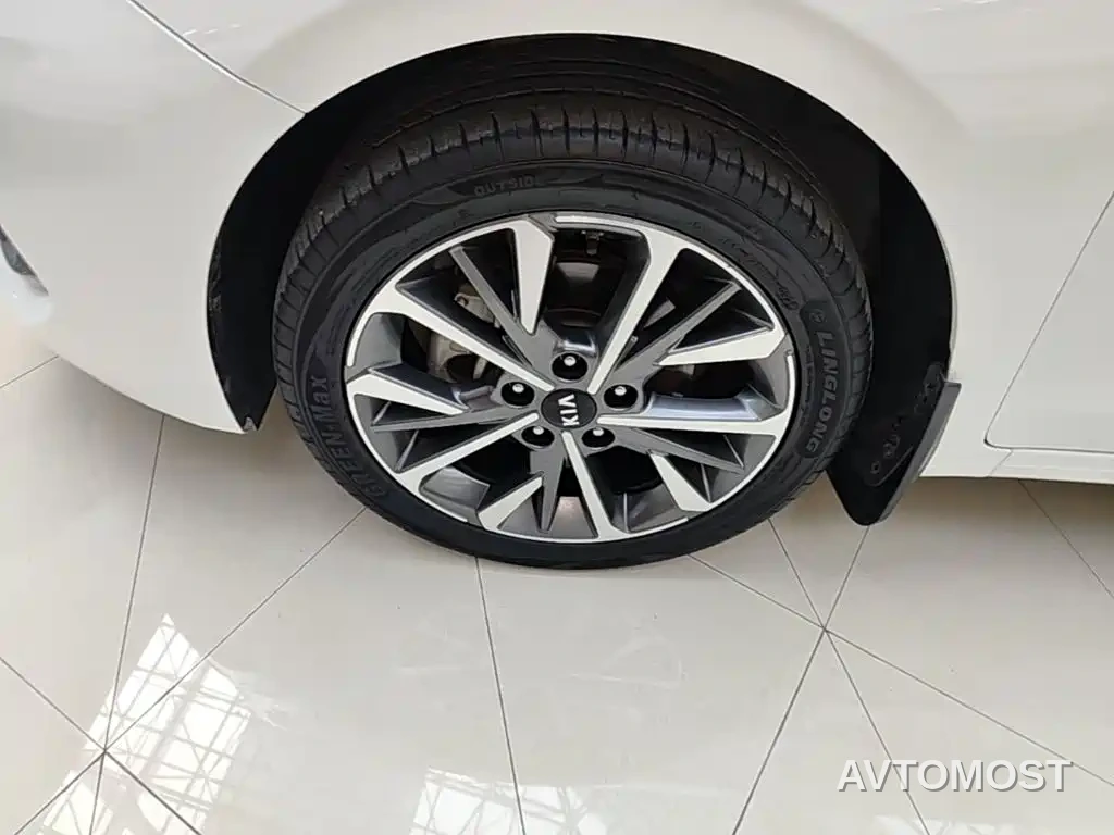 Kia K3 2021 1.5L CVT Youth Edition — фото 20