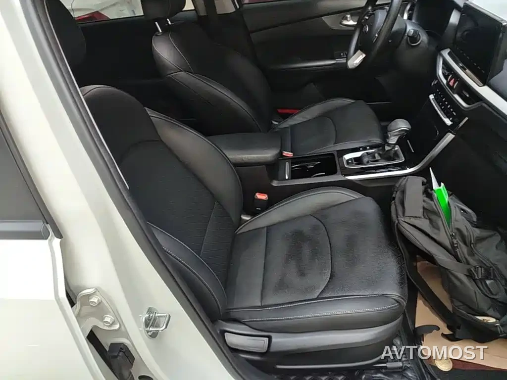 Kia K3 2021 1.5L CVT Youth Edition — фото 22