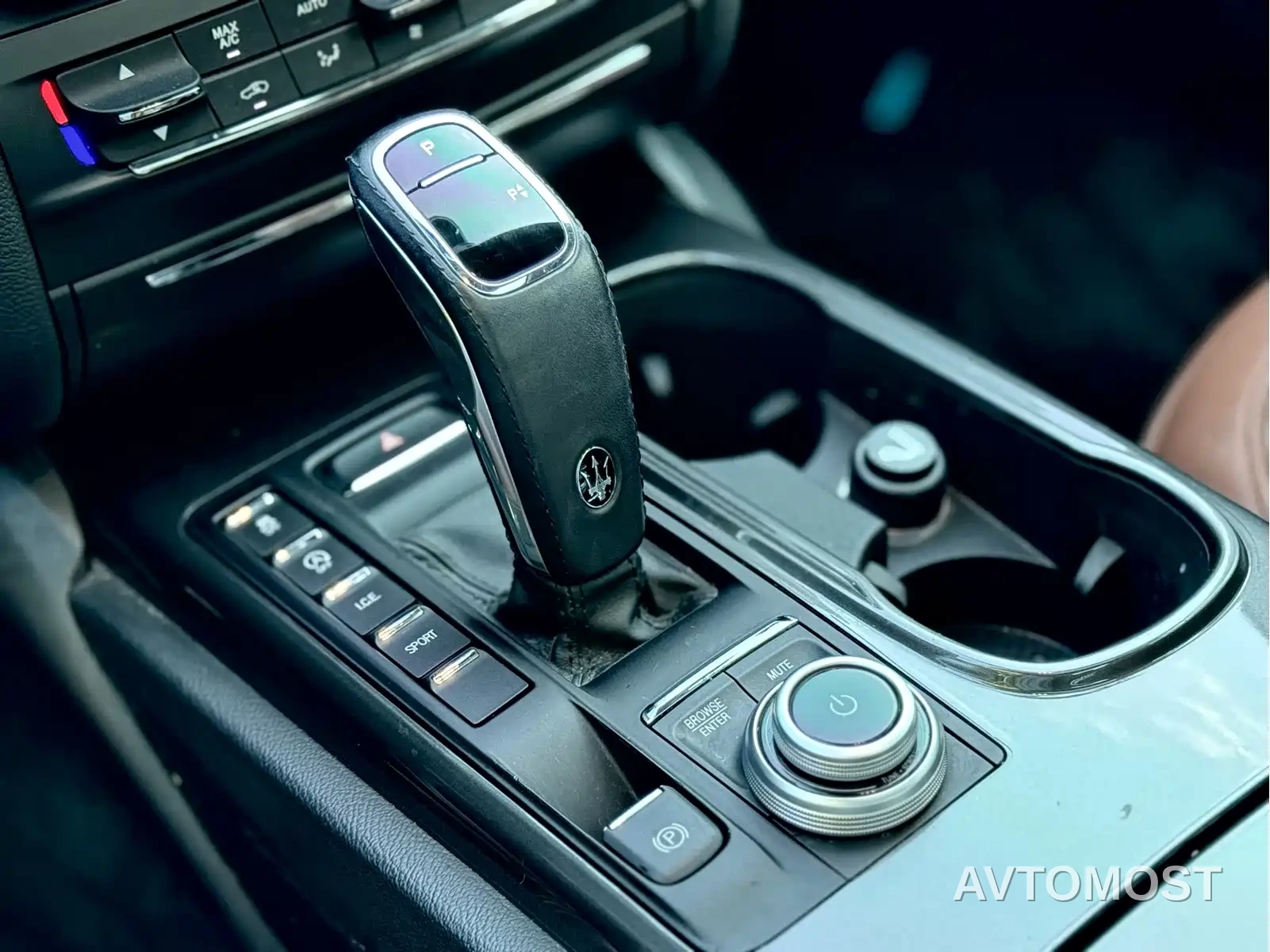 Maserati Ghibli 2021 2.0T Edge Edition — фото 11