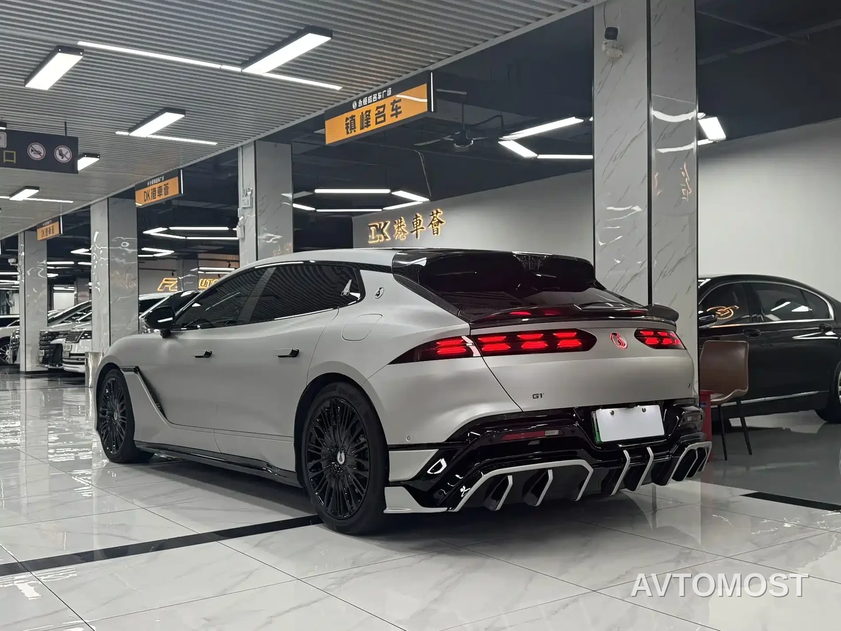 Denza Z9GT 2024 1100 AWD Ultra Edition — фото 18