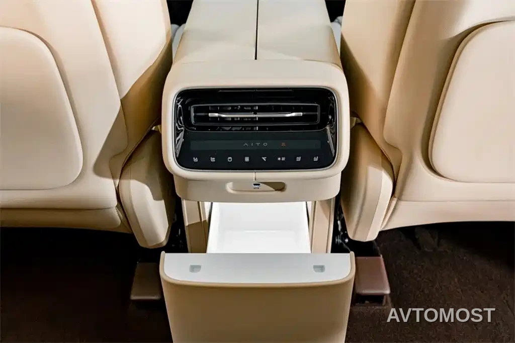 AITO M6 2026 Base Model — фото 25
