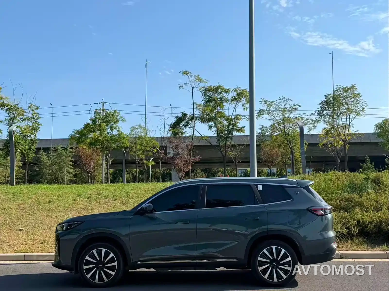 Chery Fengyun T8 2025 Model 1.5T 130km Luxury 5-Seater — фото 3