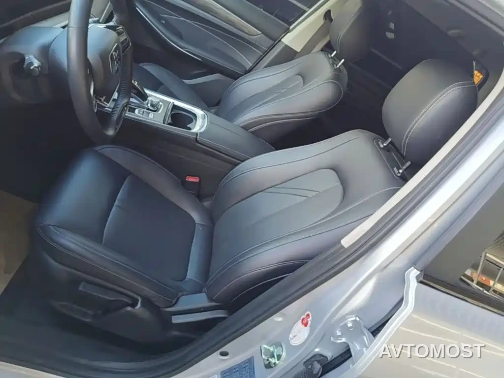 Landian E5 2023 1.5L DE-i 100KM Enjoyment 5-Seater — фото 15