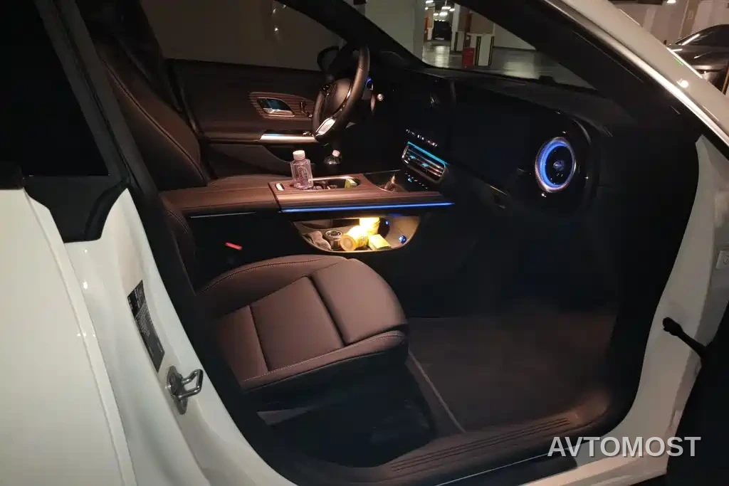 Mercedes-Benz CLA New Energy 2025 300L Fashion — фото 8