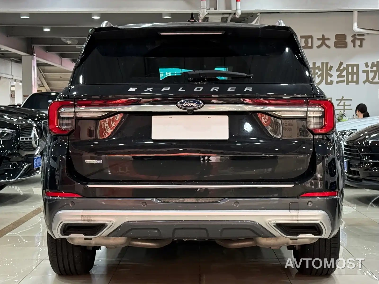 Ford Explorer 2023 EcoBoost 285 AWD Titanium Edition 6-Seater — фото 16
