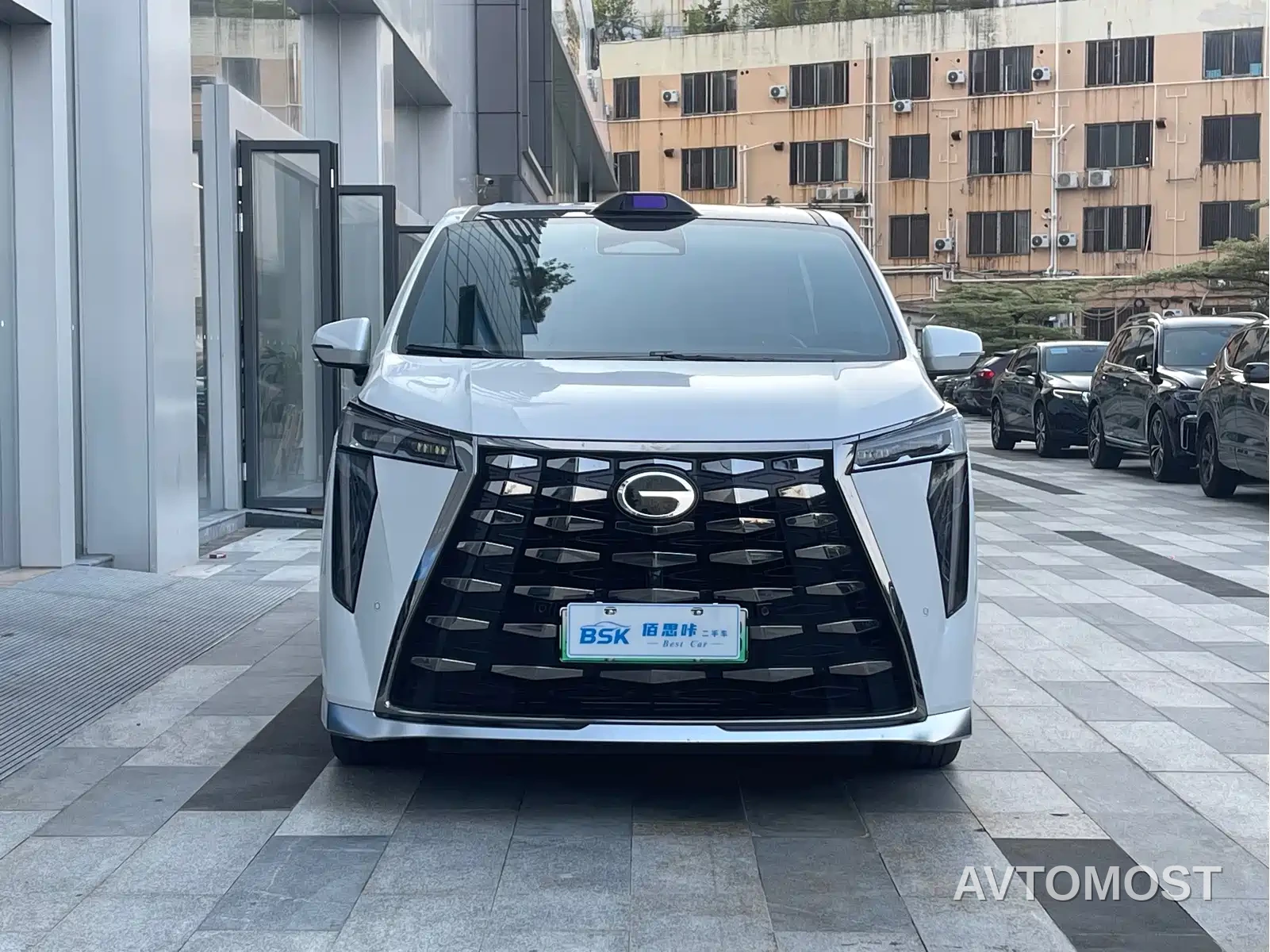 GAC Trumpchi Xiangwang M8 2025 Model QianKun Series Ultra First Class — фото 2