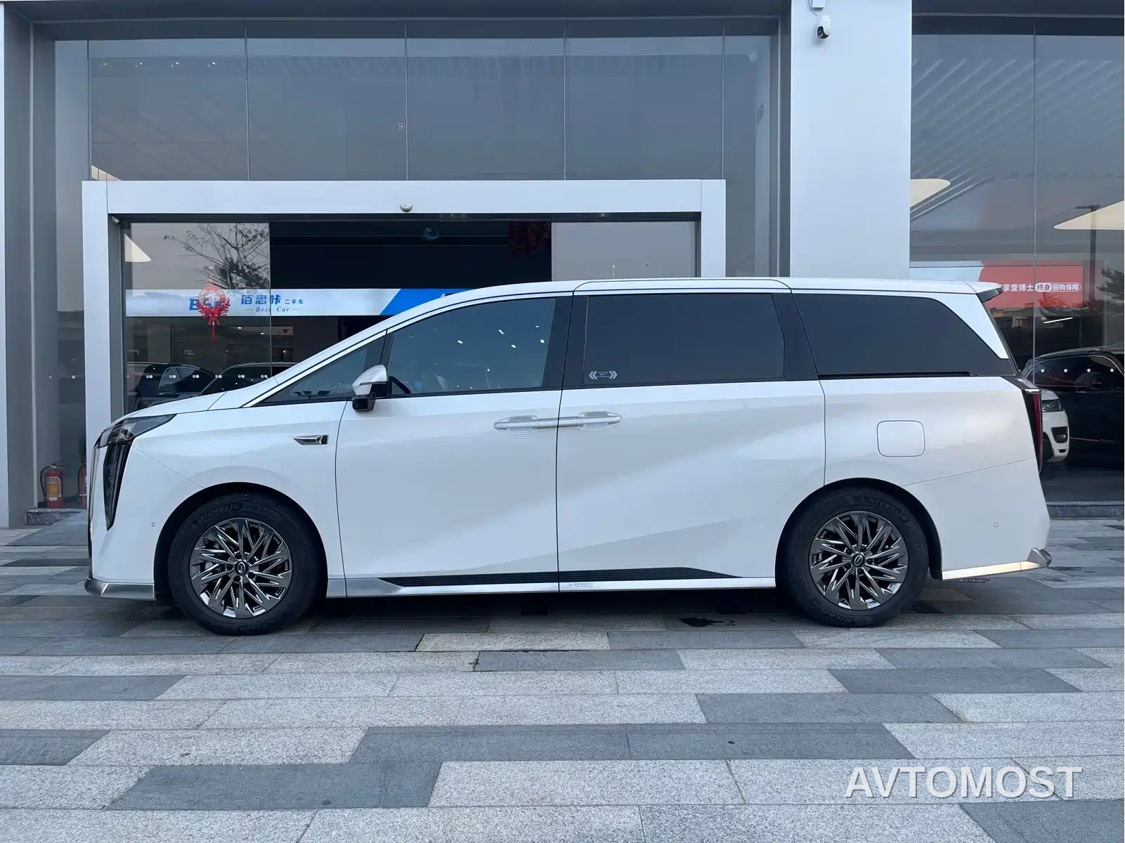GAC Trumpchi Xiangwang M8 2025 Model QianKun Series Ultra First Class — фото 3