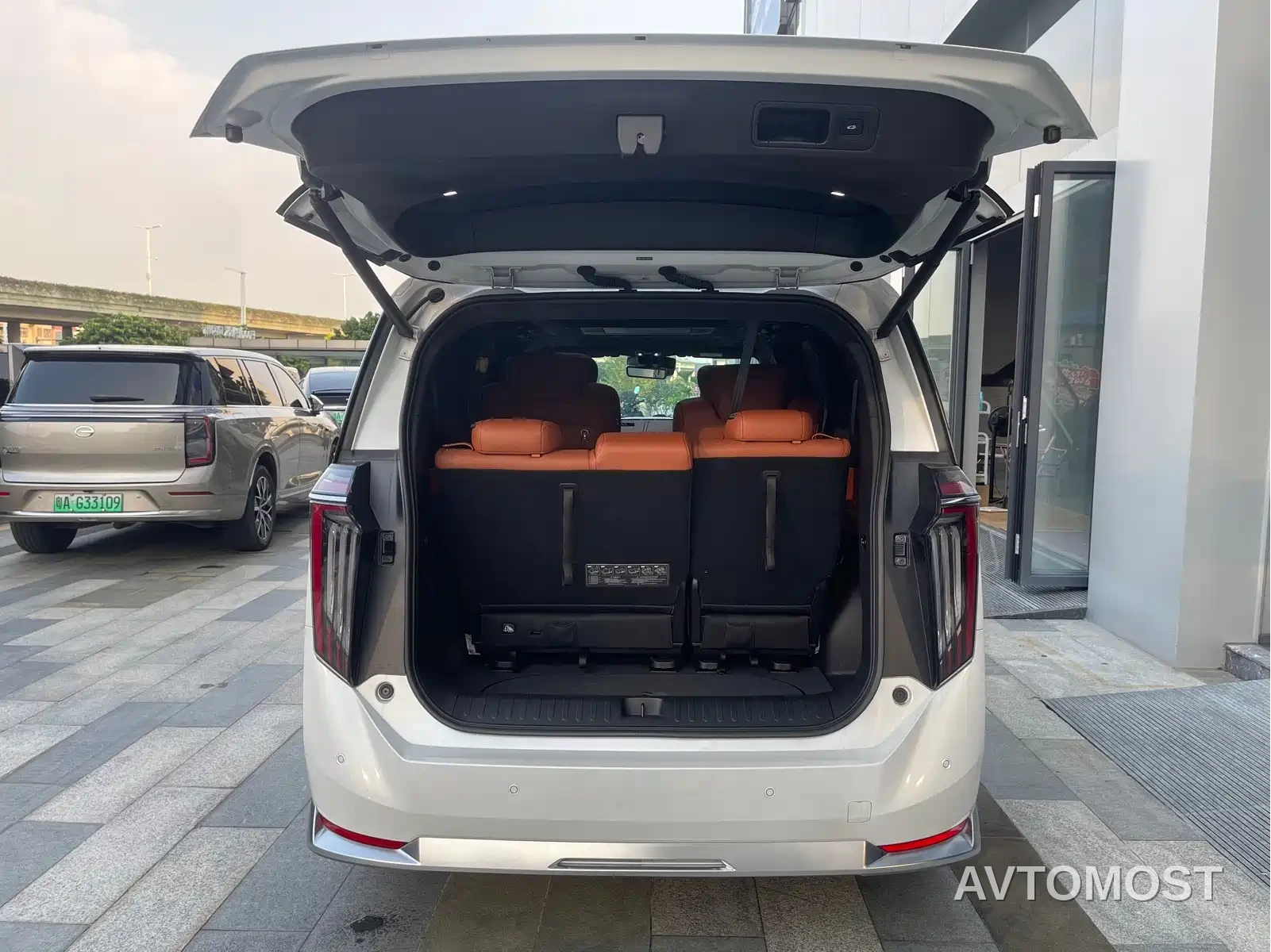 GAC Trumpchi Xiangwang M8 2025 Model QianKun Series Ultra First Class — фото 6