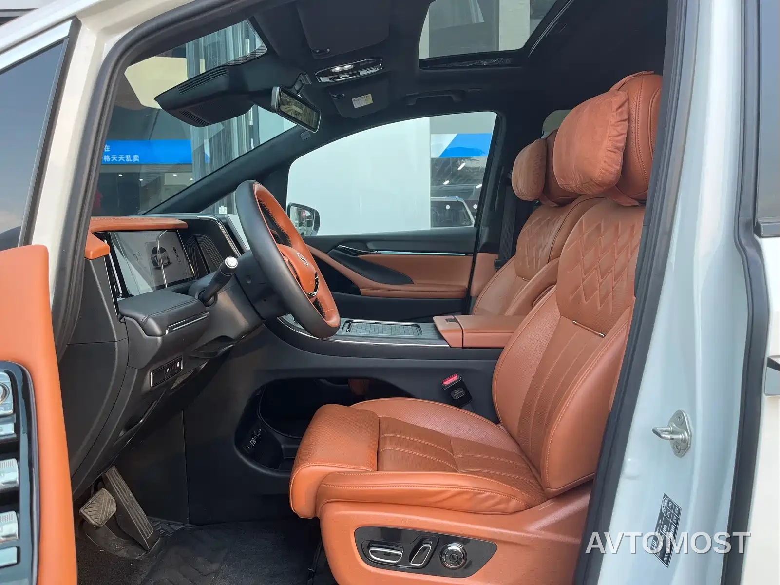 GAC Trumpchi Xiangwang M8 2025 Model QianKun Series Ultra First Class — фото 8