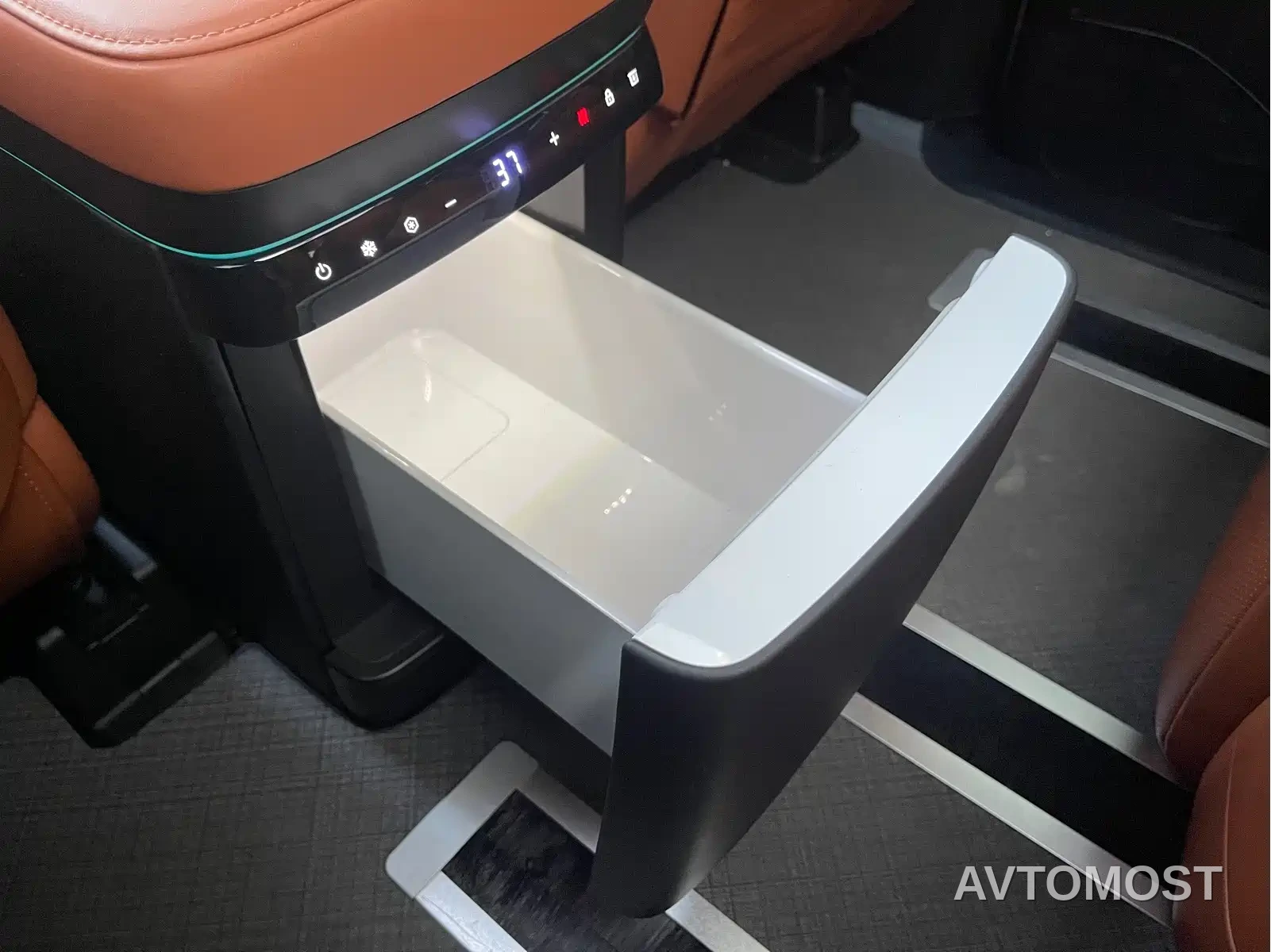 GAC Trumpchi Xiangwang M8 2025 Model QianKun Series Ultra First Class — фото 20