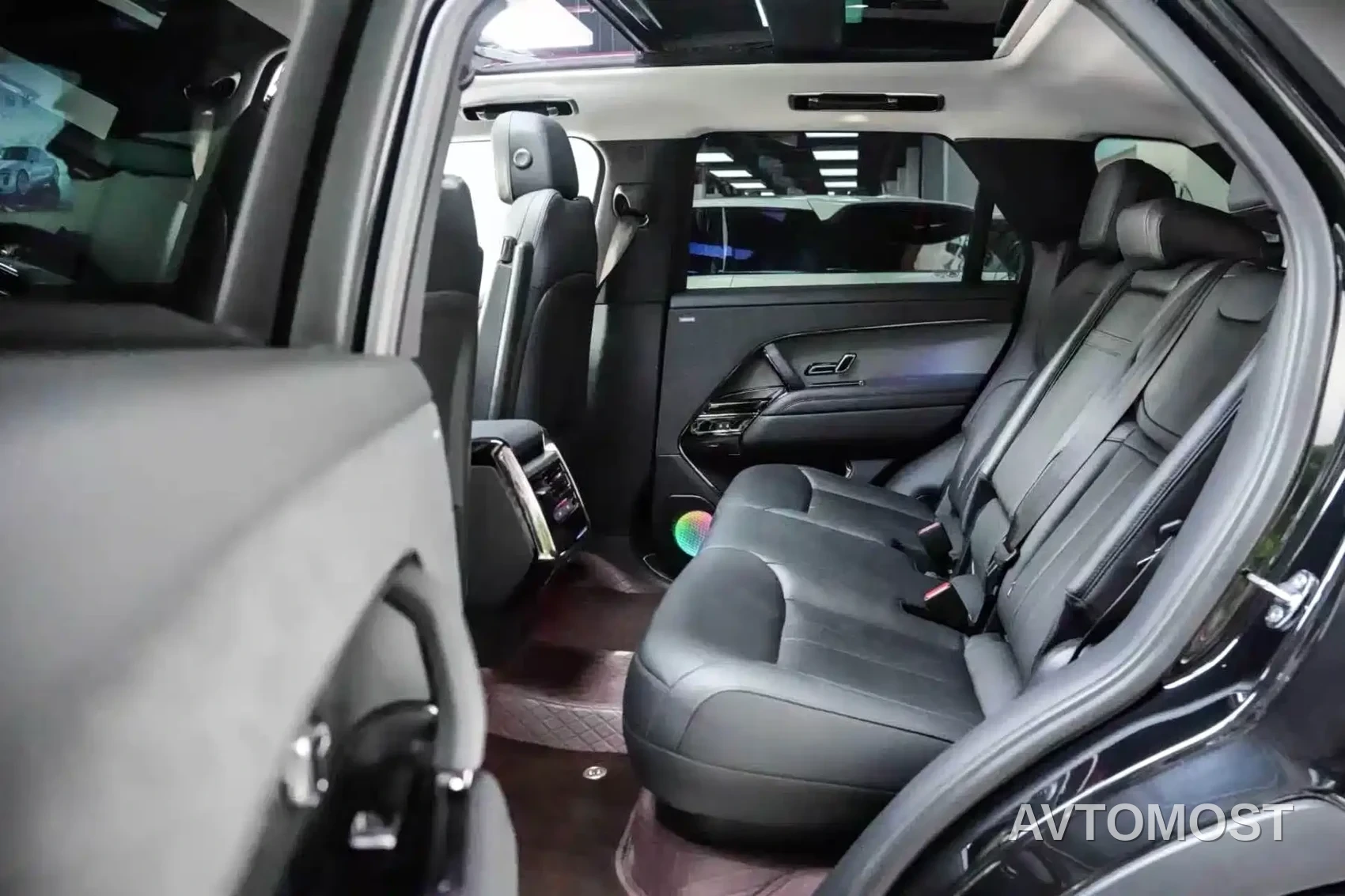 Land Rover Range Rover Sport 2023 360PS S — фото 6
