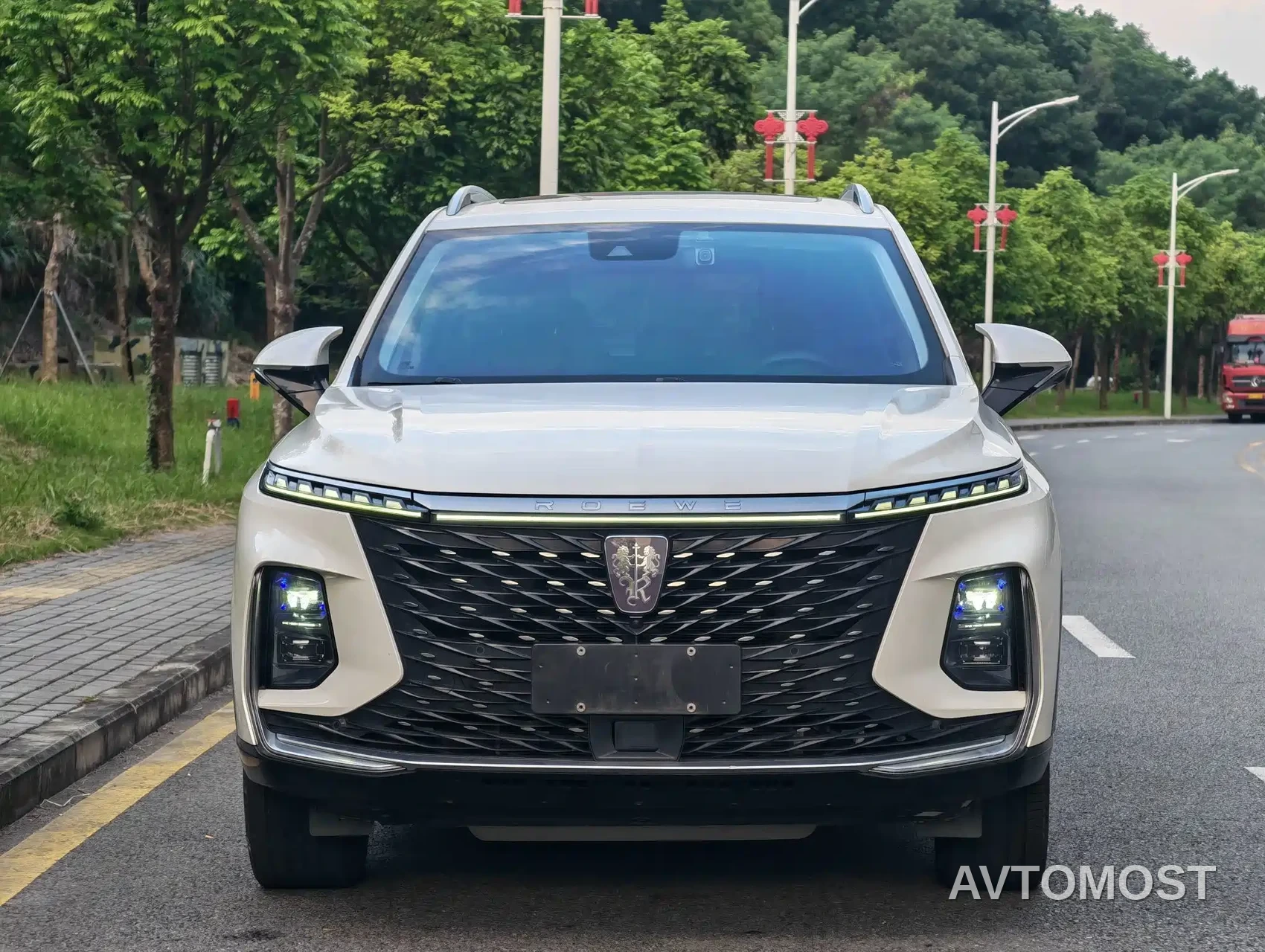 Roewe RX5 eMAX 2022 1.5T PHEV Fearless Honor Edition — фото 2